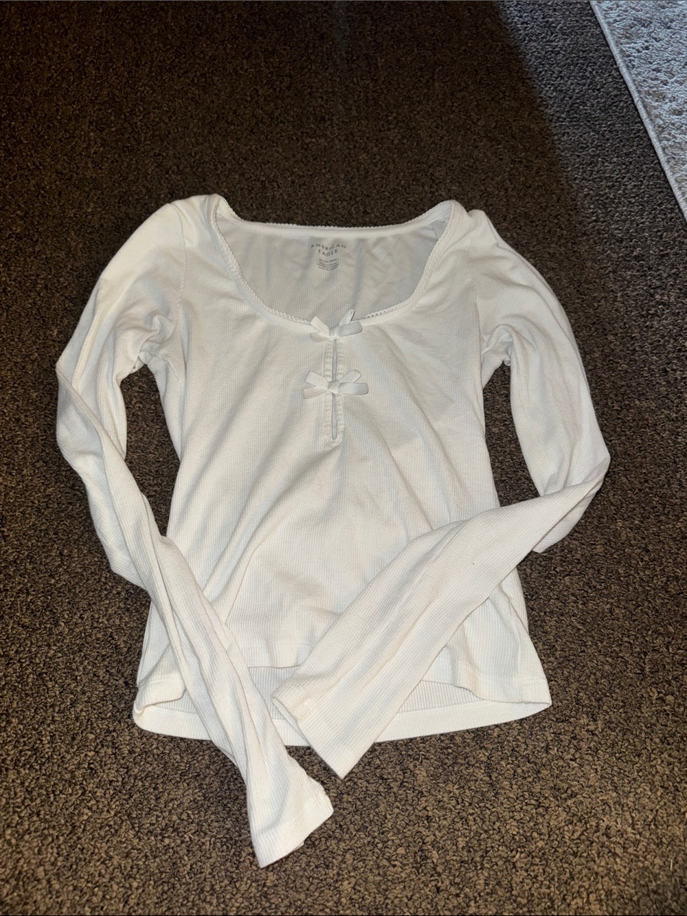American Eagle Outfitters White Long-Sleeve Ribbed Scoop Top with Bows